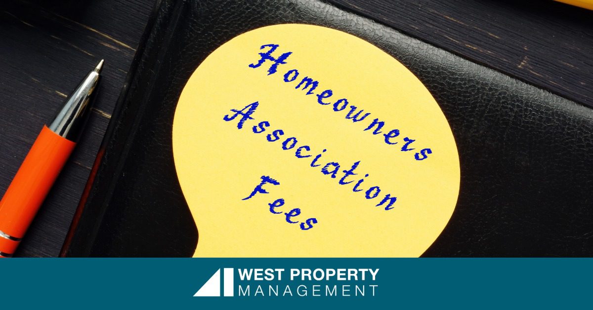 A note pad for writing HOA expert tips.